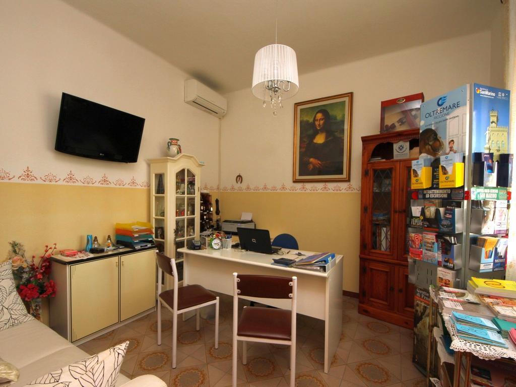 Villa Lauda B&B リミニ エクステリア 写真