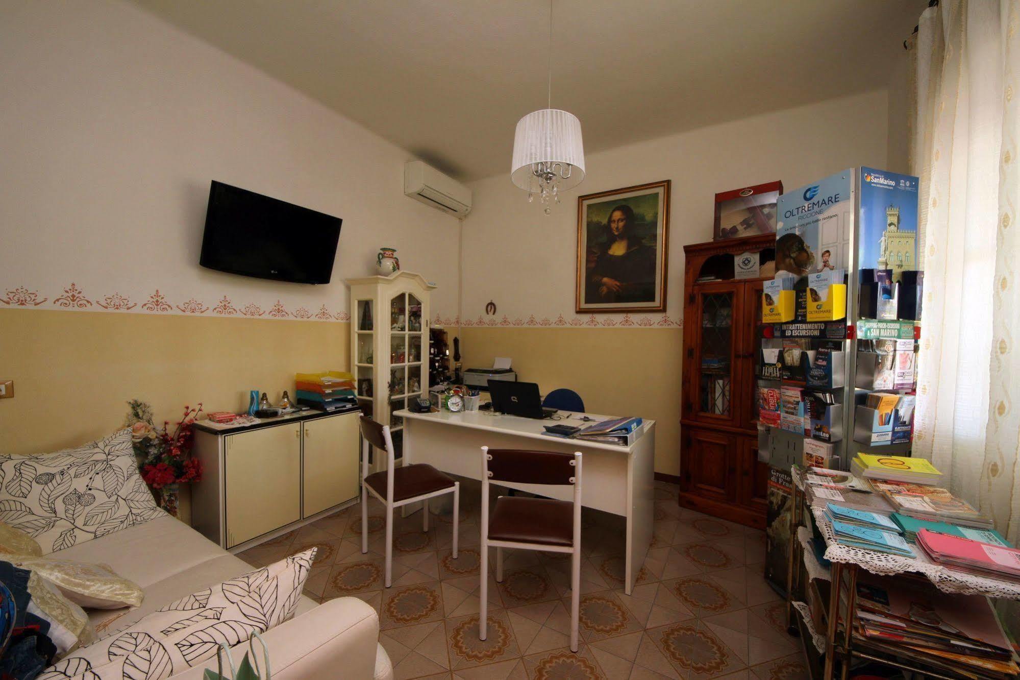 Villa Lauda B&B リミニ エクステリア 写真